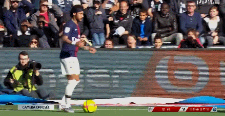 葡媒：葡足协准备为C罗的红牌上诉，确保C罗能参加世界杯首战（葡媒：葡足协将就C罗红牌提起上诉，力争其出战世界杯首战）