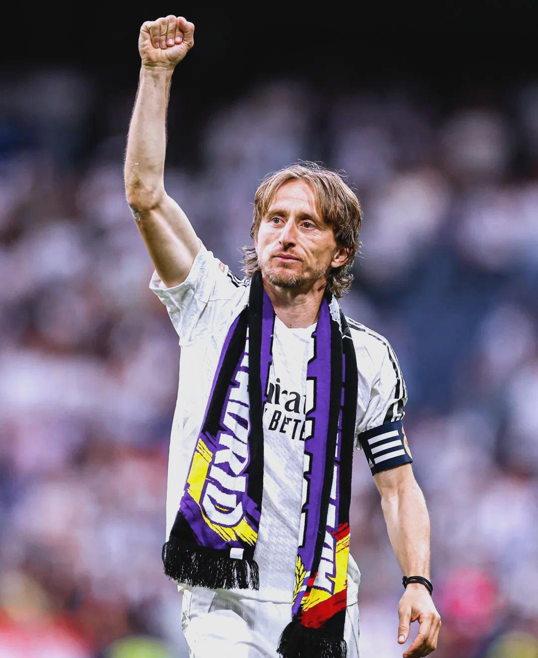 罗马诺：拉莫斯仍想参加世界杯，他愿意去意甲球队