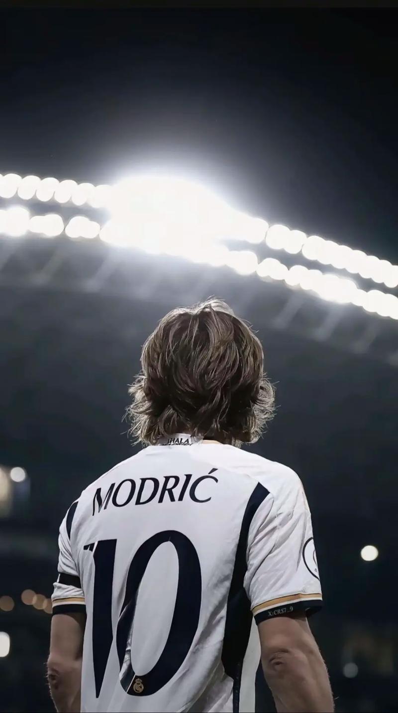 美记：考虑到保罗的职业生涯，快船的做法缺乏尊重