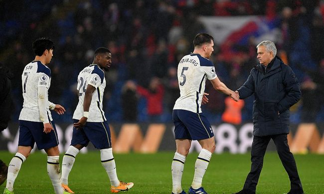 卡拉格：对阿诺德离开利物浦感到失望；祝福阿隆索在皇马成功