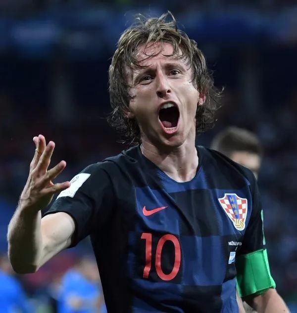 美媒：东契奇几乎参与湖人60%的回合，这种打法无法夺冠