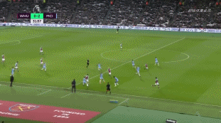 巴萨前高管：皇马就像校霸，只敢狂扁小朋友，碰到强的就缩了